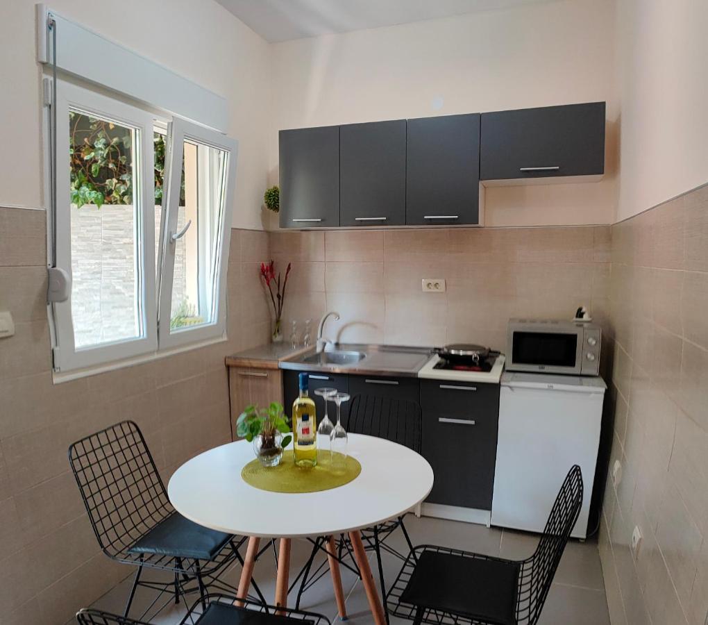 Studio Apartman Rea Kotor Ngoại thất bức ảnh